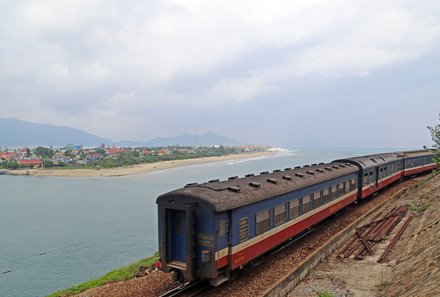 Vietnam Familienreise - Vietnam for family Summer - Nachtzugfahrt - Zugfahrt mit Ausblicken