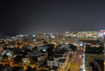 Oman Family & Teens - Familienreise Oman - Royal Tulip - Blick von Dachterrasse am Abend