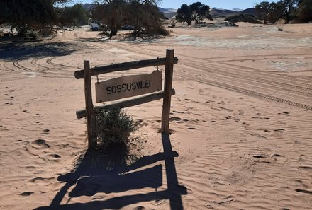 Namibia Familienreise individuell - Sossusvlei Schild