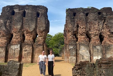 Sri Lanka mit Jugendlichen - Sri Lanka Summer Family & Teens - Polonnaruwa - Lisa Diehl und Daniela Schur