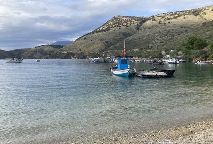 Albanien Familienreise - Albanien for family individuell - Porto Palermo - Boote