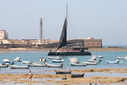 Andalusien for family - Familienreise Andalusien - Boote in Cadiz