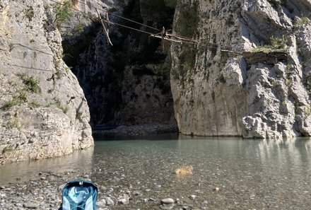 Albanien Familienreise - Albanien for family individuell - Holta-Schlucht mit FFR-Rucksack