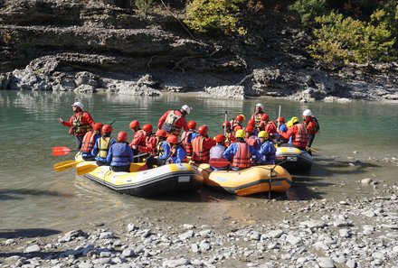 Albanien Familienreise - Albanien for family individuell - Gruppen in Raftingbooten