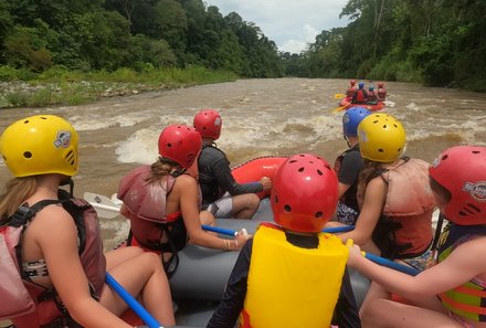 Panama for family individuell - Panama Familienreise - Gruppe beim Rafting